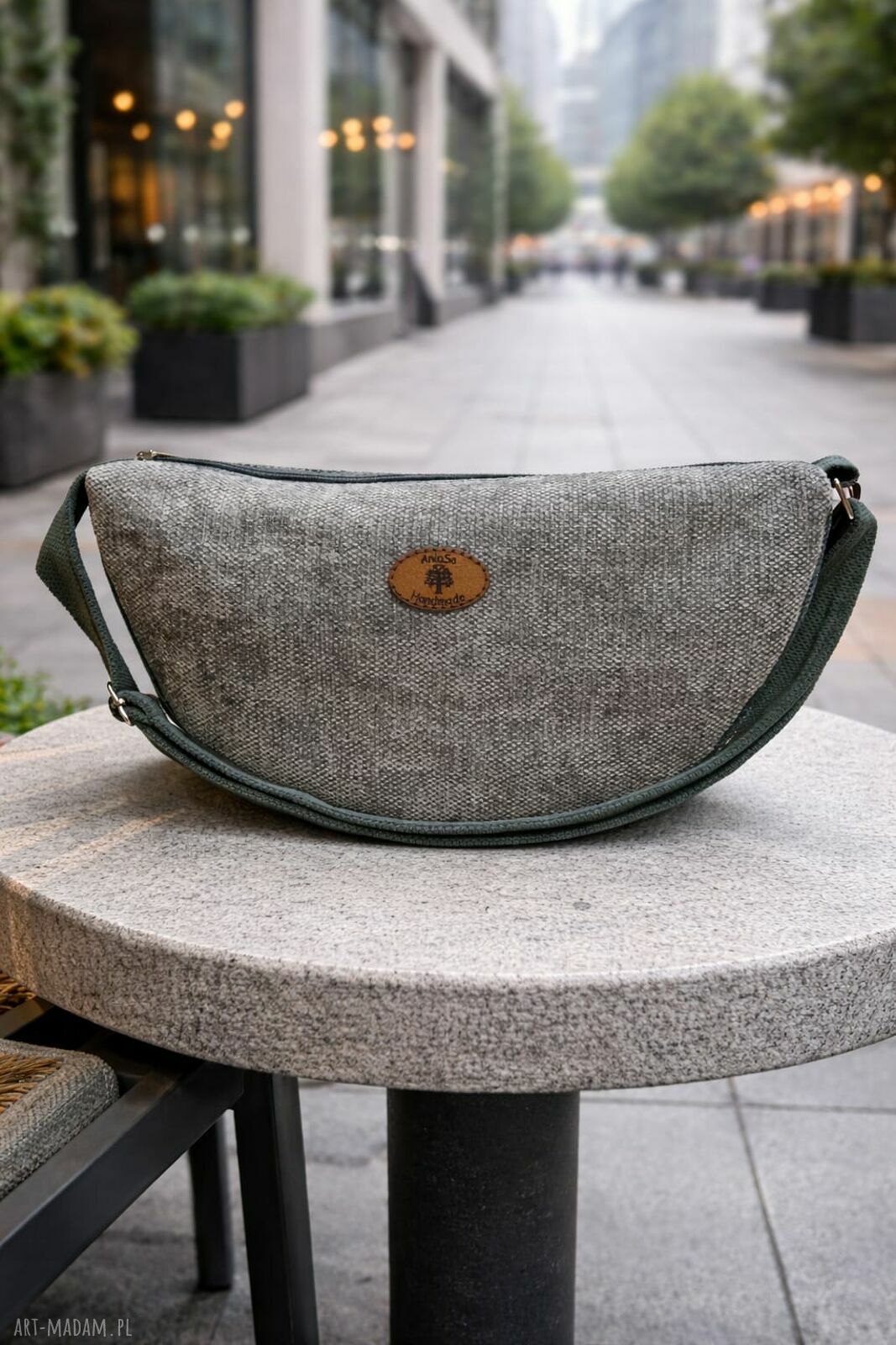 LUNA - ręcznie szyta torba crossbody w grafitowo-ciemnozielonej tonacji