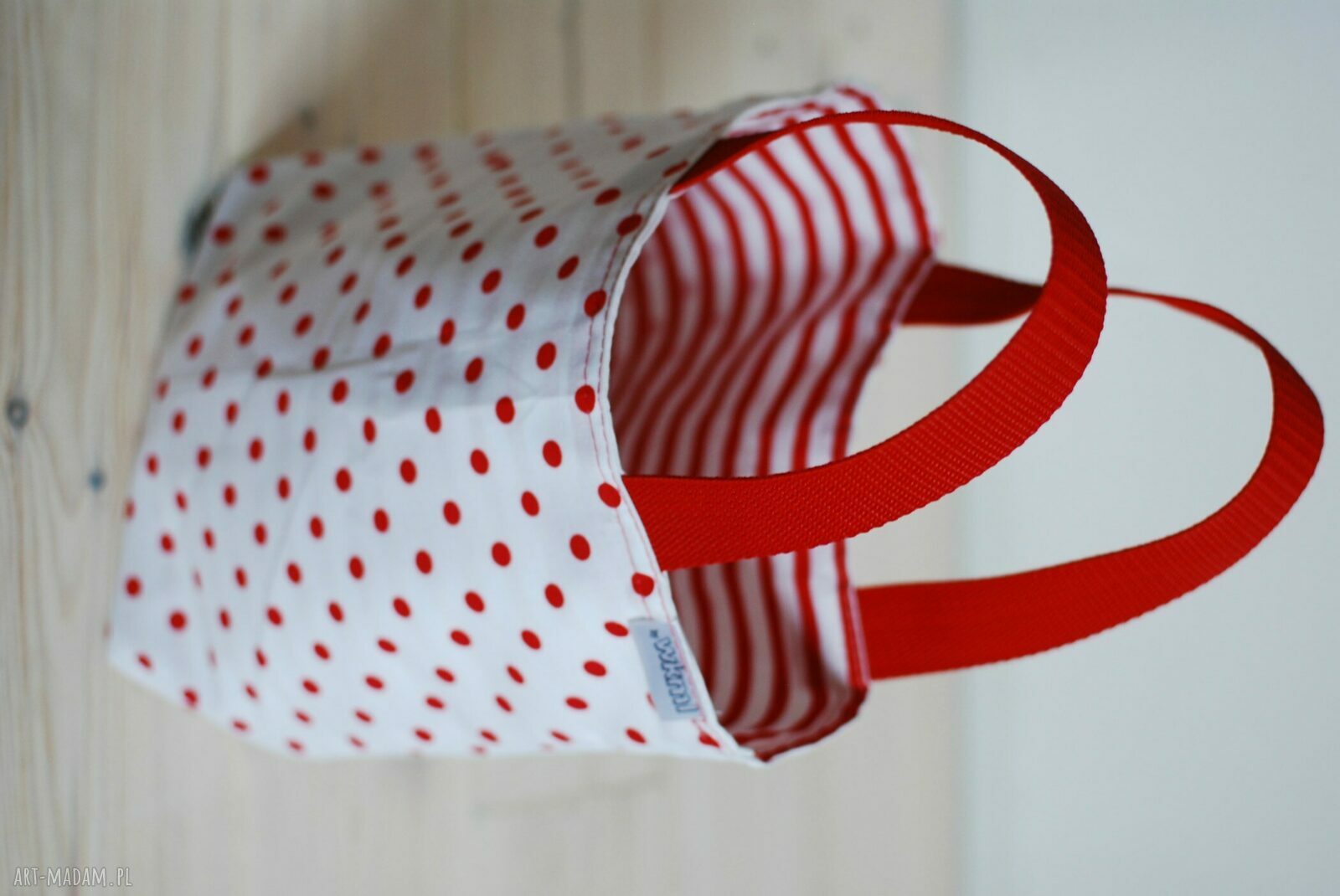 Czerwono-biała torba LunchBag by wkml Marina na drugie śniadanie z bawełny
