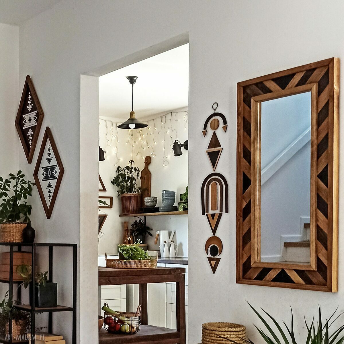 Lustro w drewnianej ramie AZTEC 43x83cm