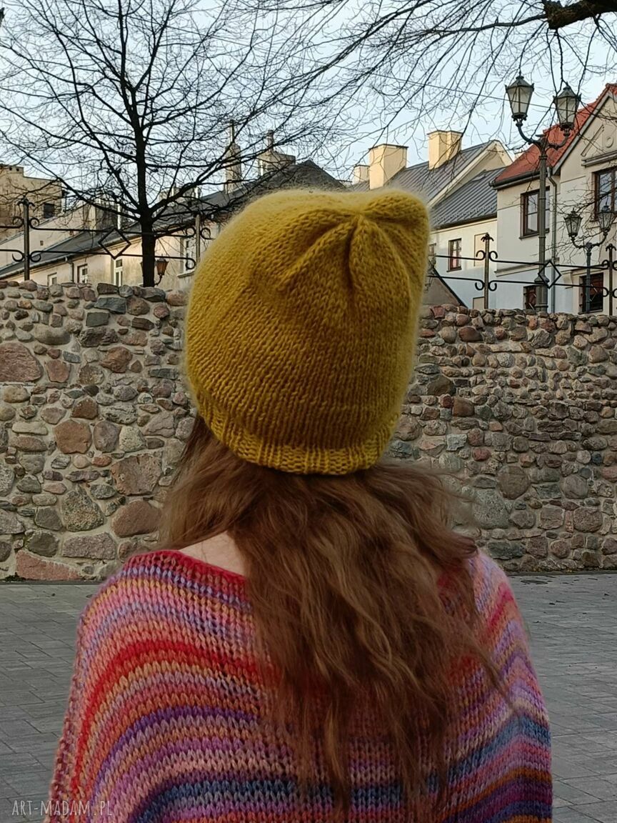Czapka Luxe Ochra na drutach - beanie handmade z moheru, jedwabiem i merino