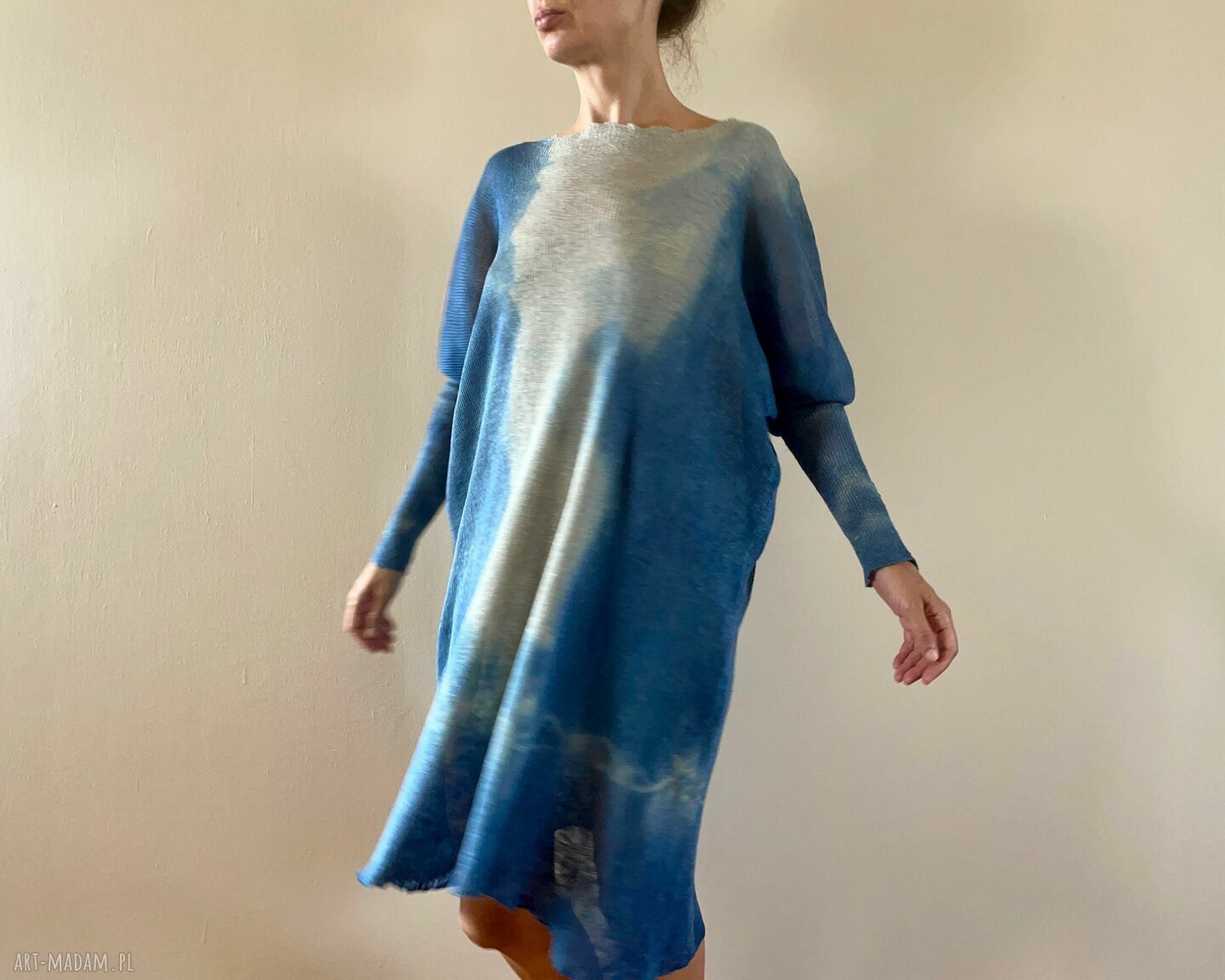 Luźny lniany sweter-sukienka blue i taupe (one size)