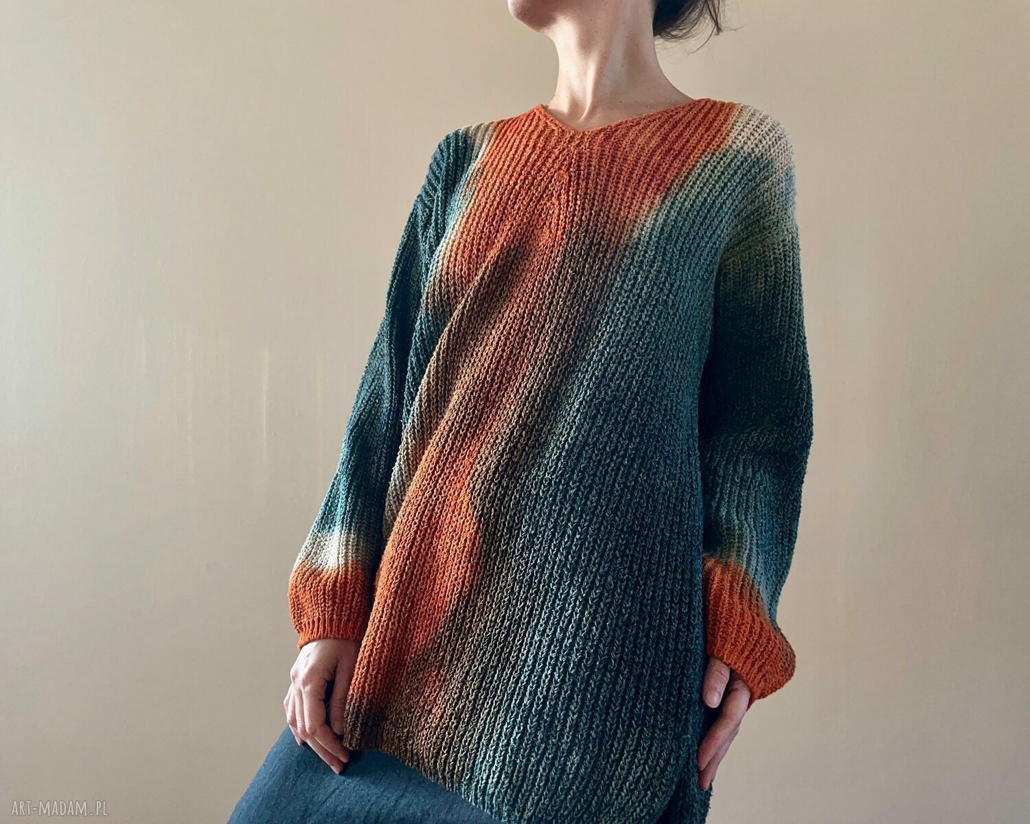 Luźny sweter grafit & pomarańcz - ręcznie barwiona dzianina naturalna (oversize)