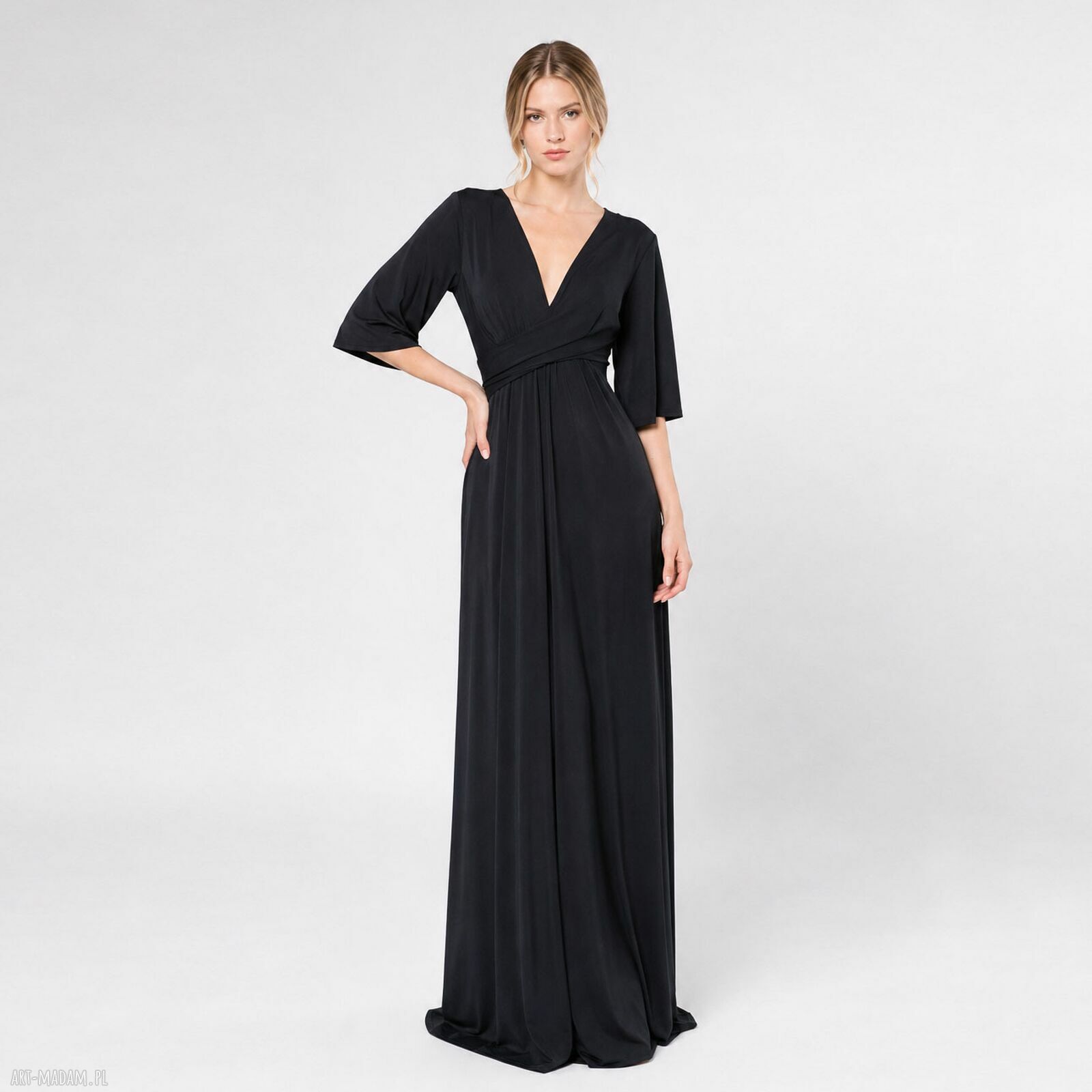 Czarna sukienka maxi Magdalena - elegancka, długa i oryginalna