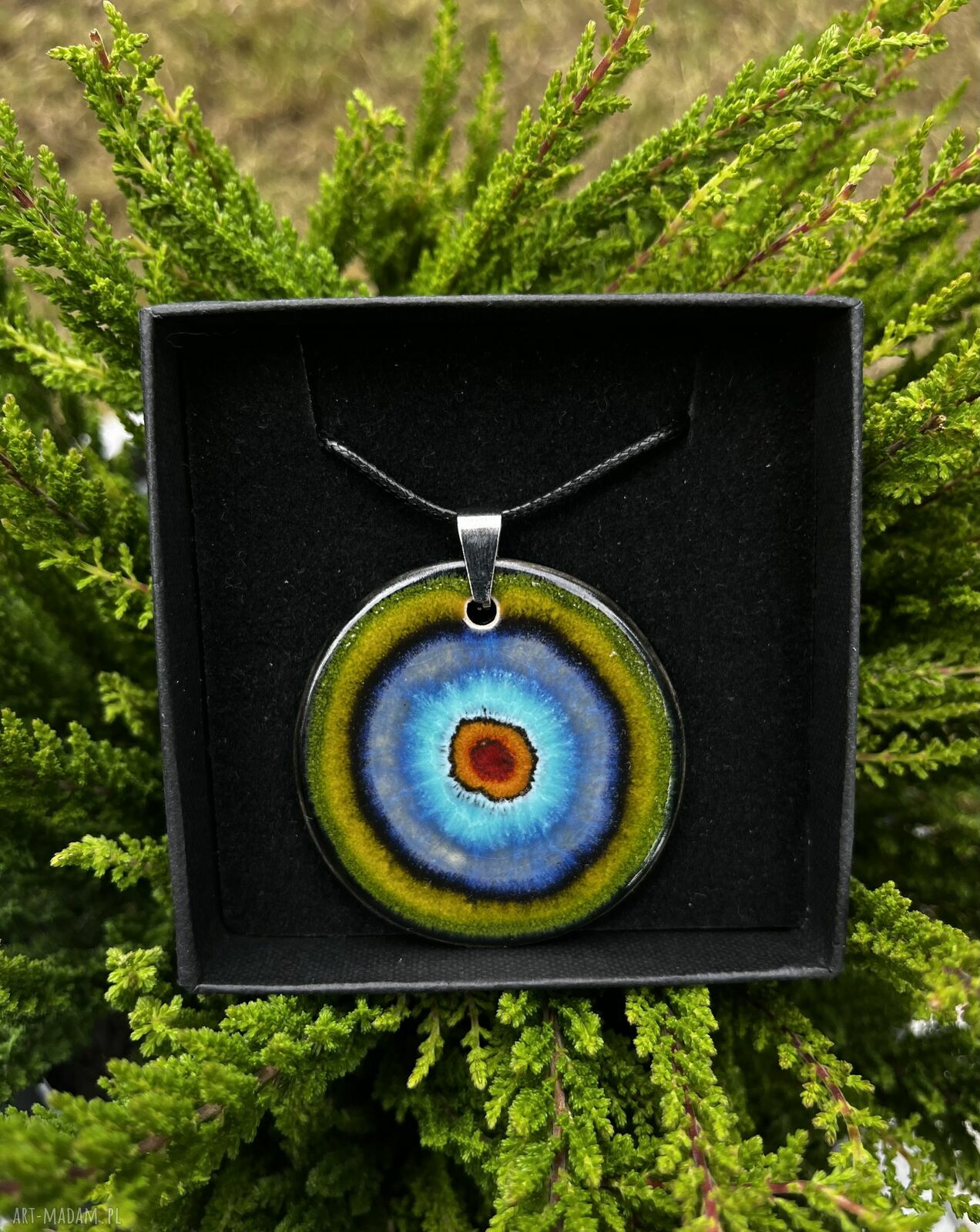 Kolorowy ceramiczny naszyjnik handmade z energią gliny