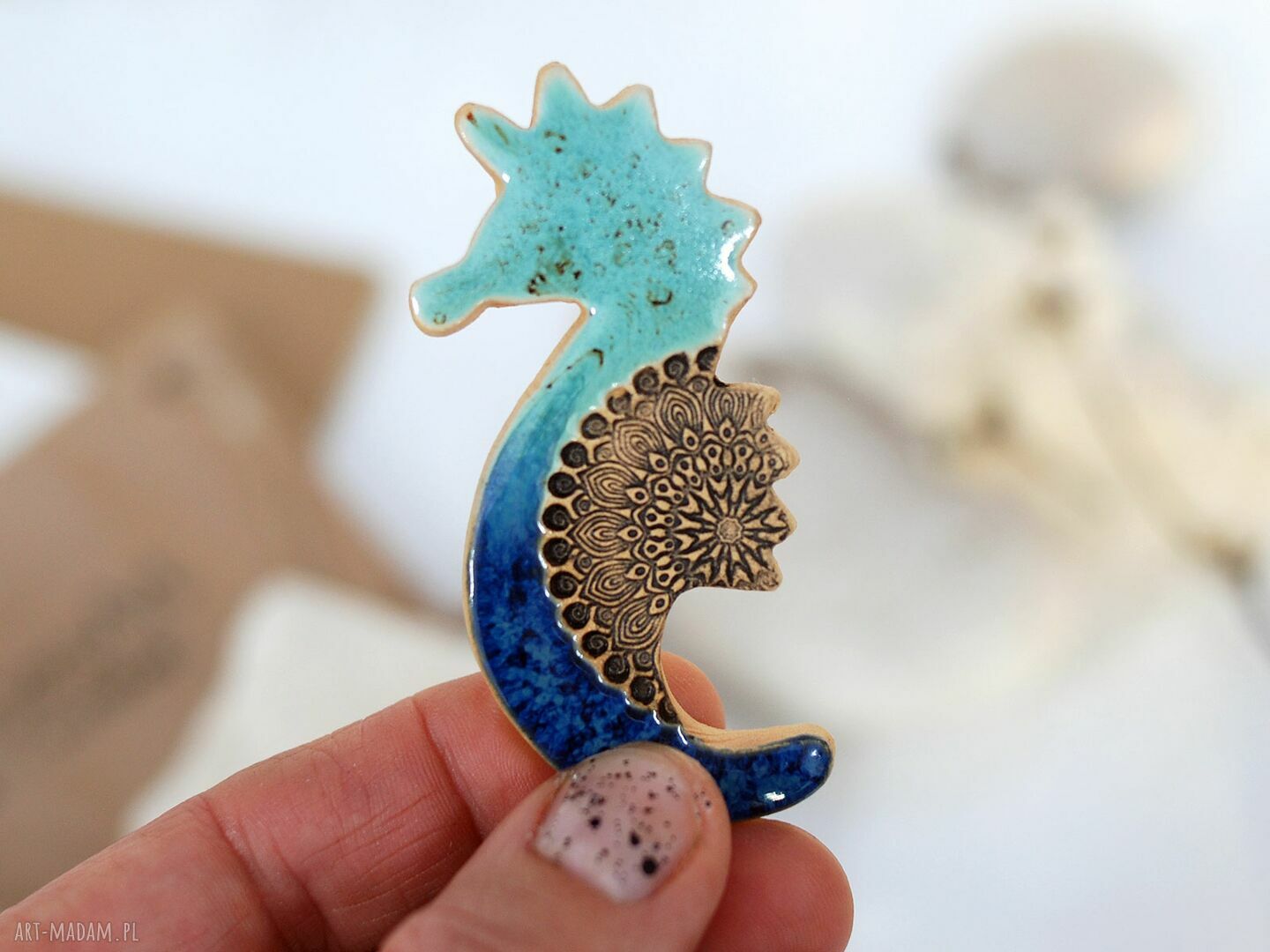 Magnes na lodówkę - ceramiczny konik morski