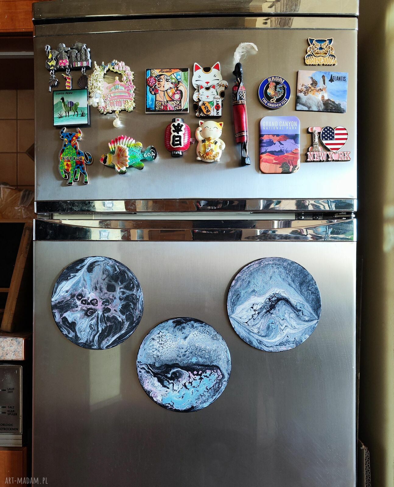 Magnez na lodówkę Wir Kolorów - handmade 15 cm - ręcznie malowana abstrakcja