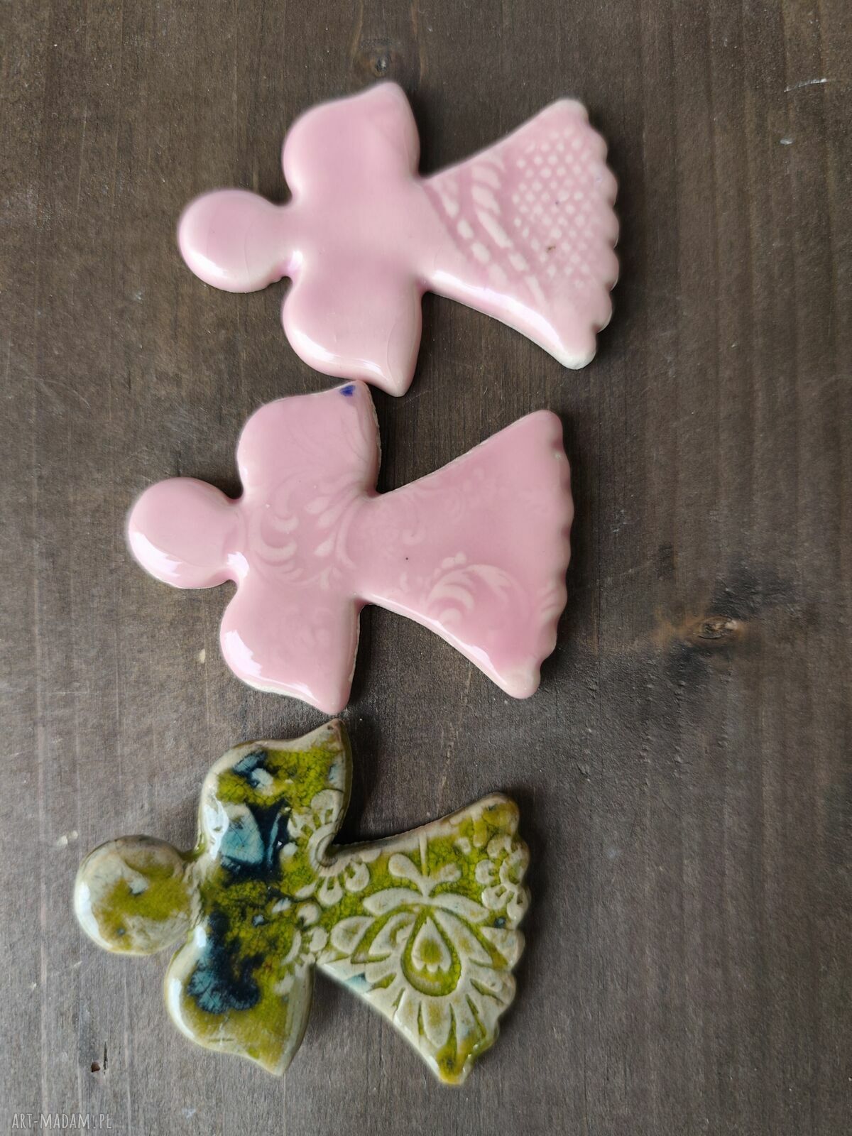 Magnesy ceramiczne aniołki - kolorowe podziękowanie dla gości