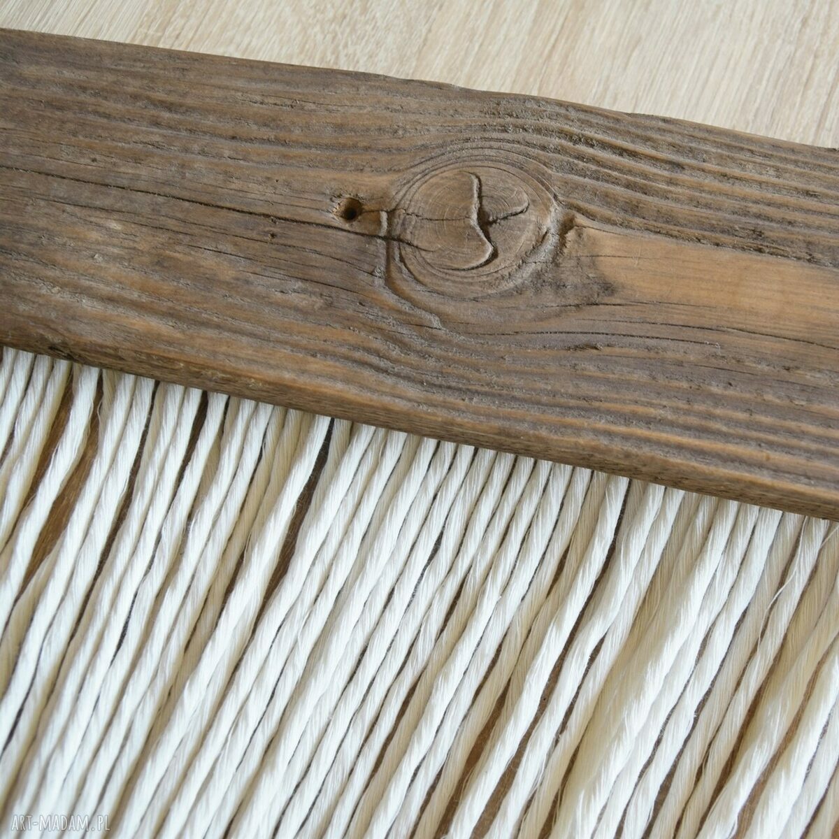 Makrama dekoracja ścienna ze starego drewna w stylu japandi i wabi-sabi /4/