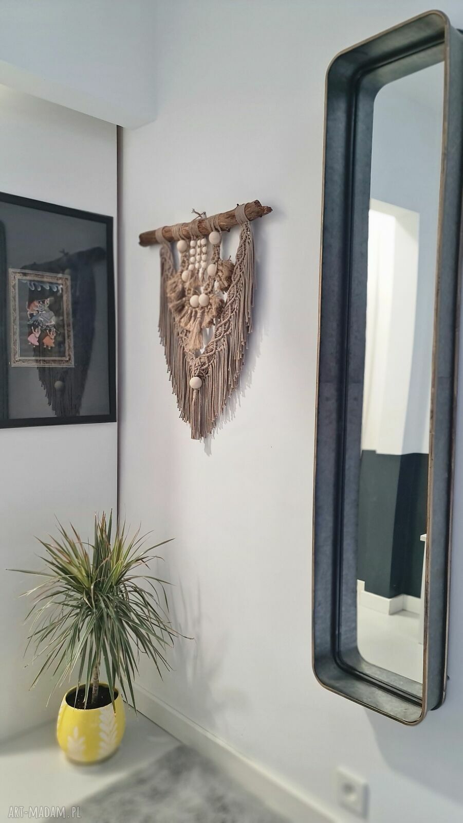 Makrama z juty Bajmmag - ręcznie robiona zawieszka do wnętrz boho