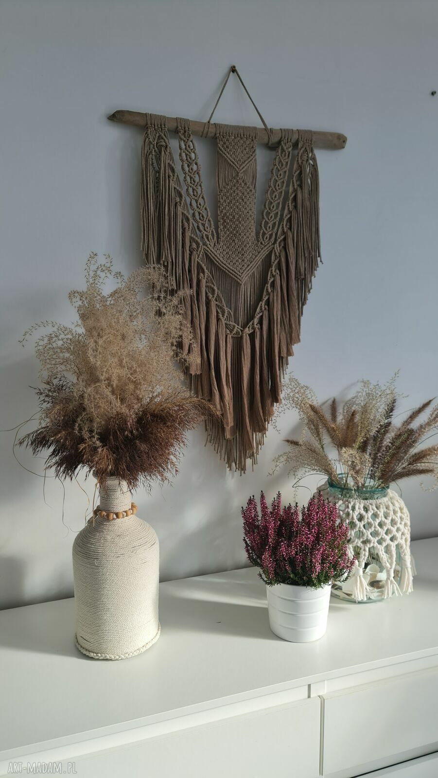 Ręcznie pleciona makrama ścienna w stylu boho