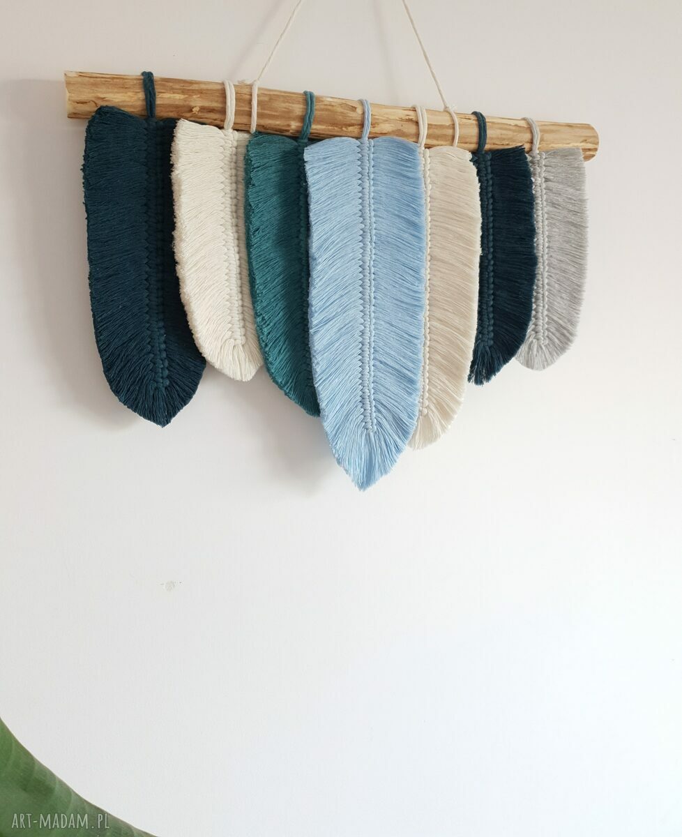 Makrama piórka Blue ręcznie robiona dekoracja ścienna boho