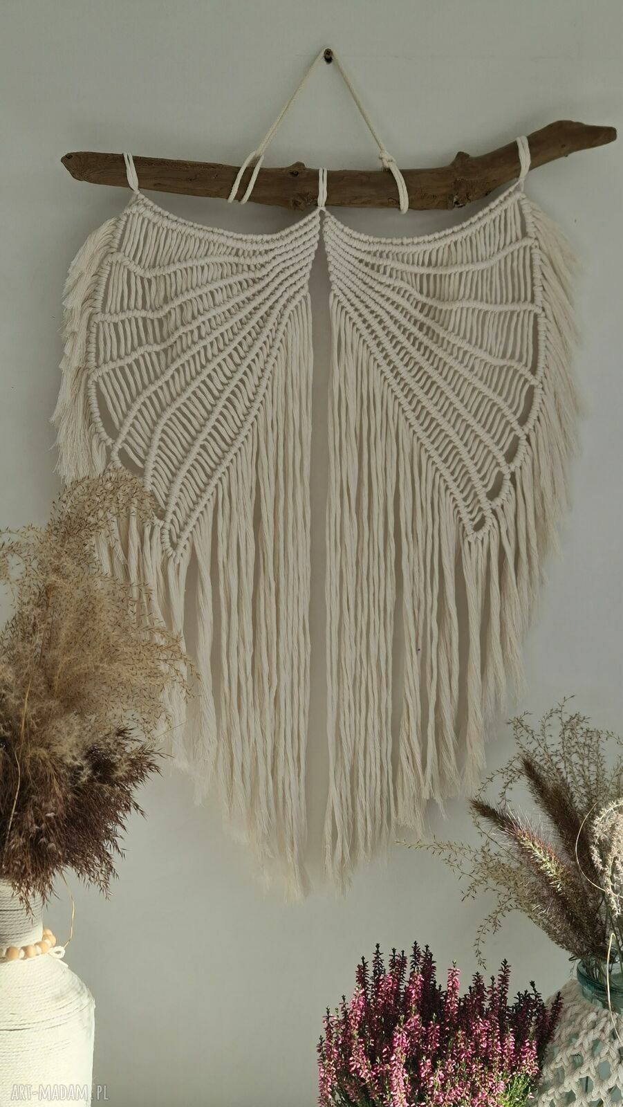 Makrama ścienna w kształcie skrzydeł - dekoracja boho