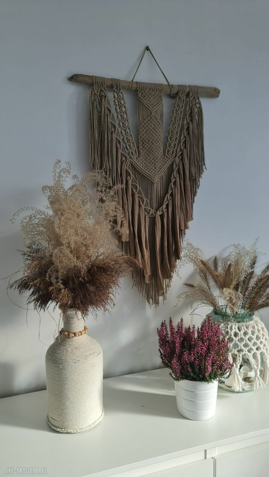Ręcznie pleciona makrama ścienna w stylu boho
