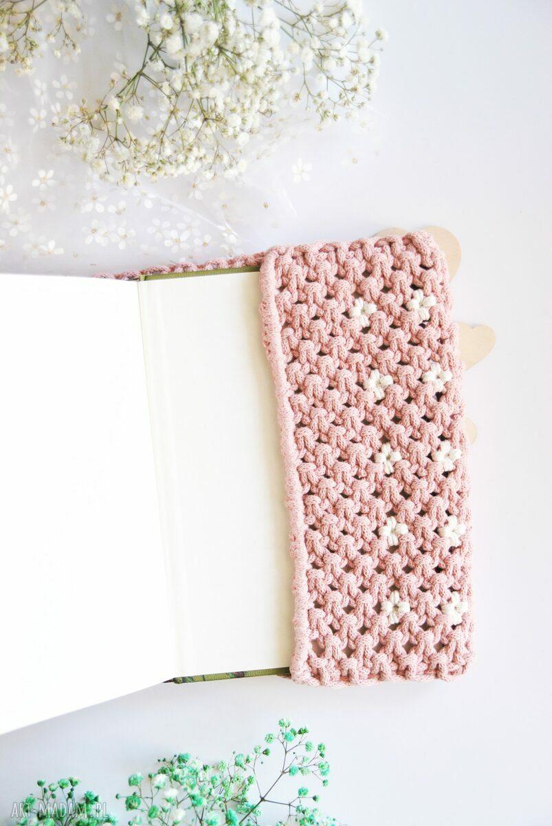 Makramowy otulacz na książkę A5 - różany pokrowiec 3 mm (handmade)