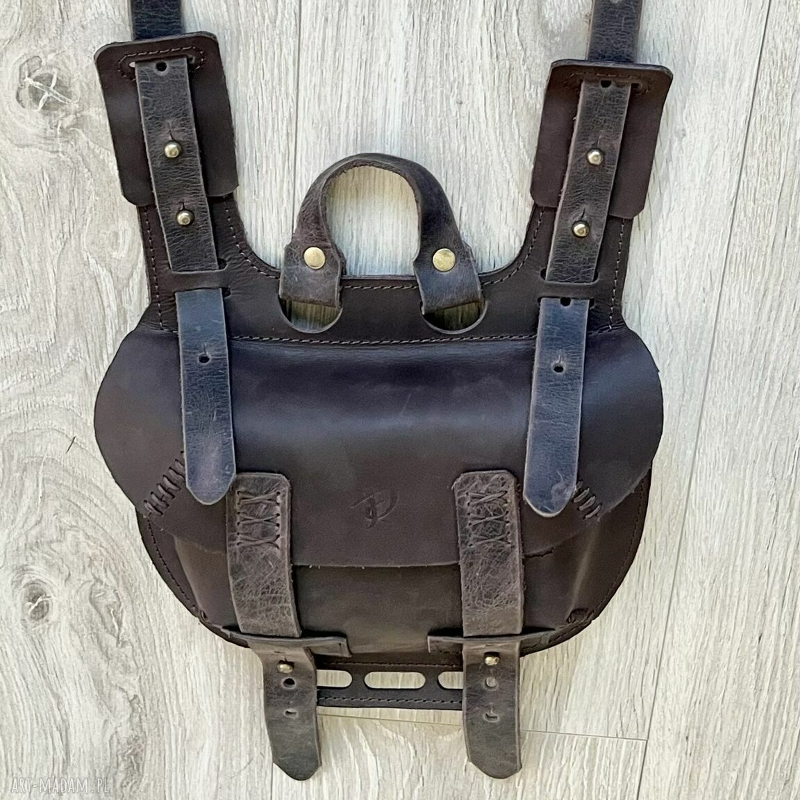 Mała brązowa skórzana torebka stylu vintage myśliwska damska