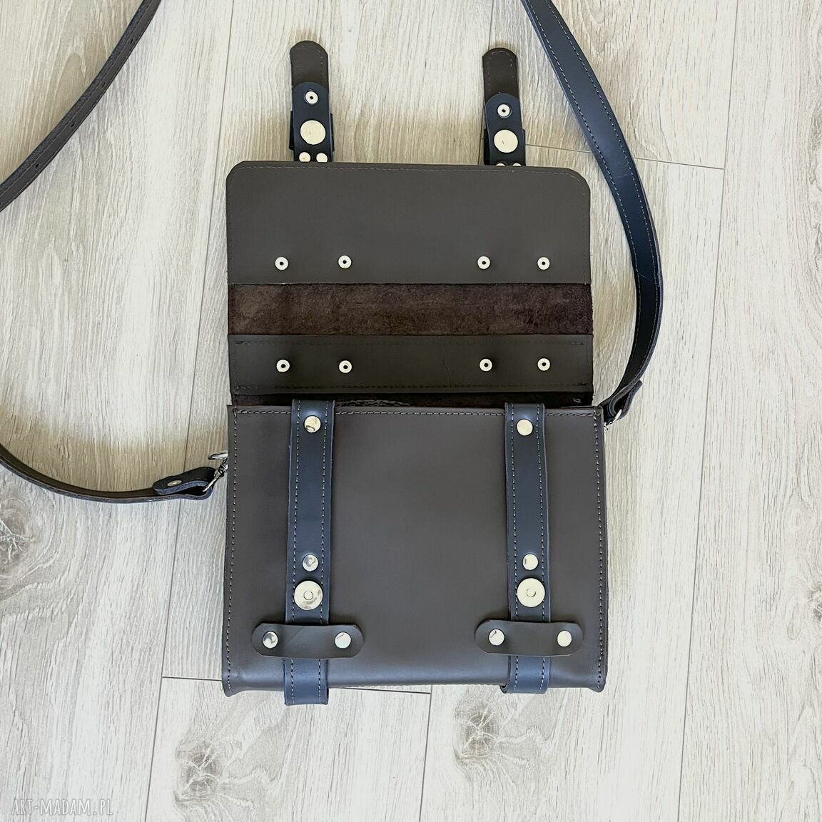 mini: Mała brązowo granatowa skórzana teczka na ramię. Autorskie