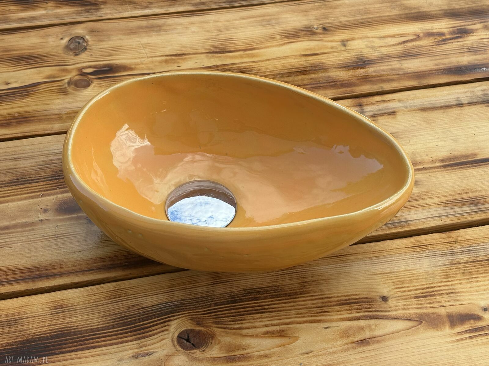 Mała pomarańczowa umywalka ceramiczna nablatowa - ręcznie robiona