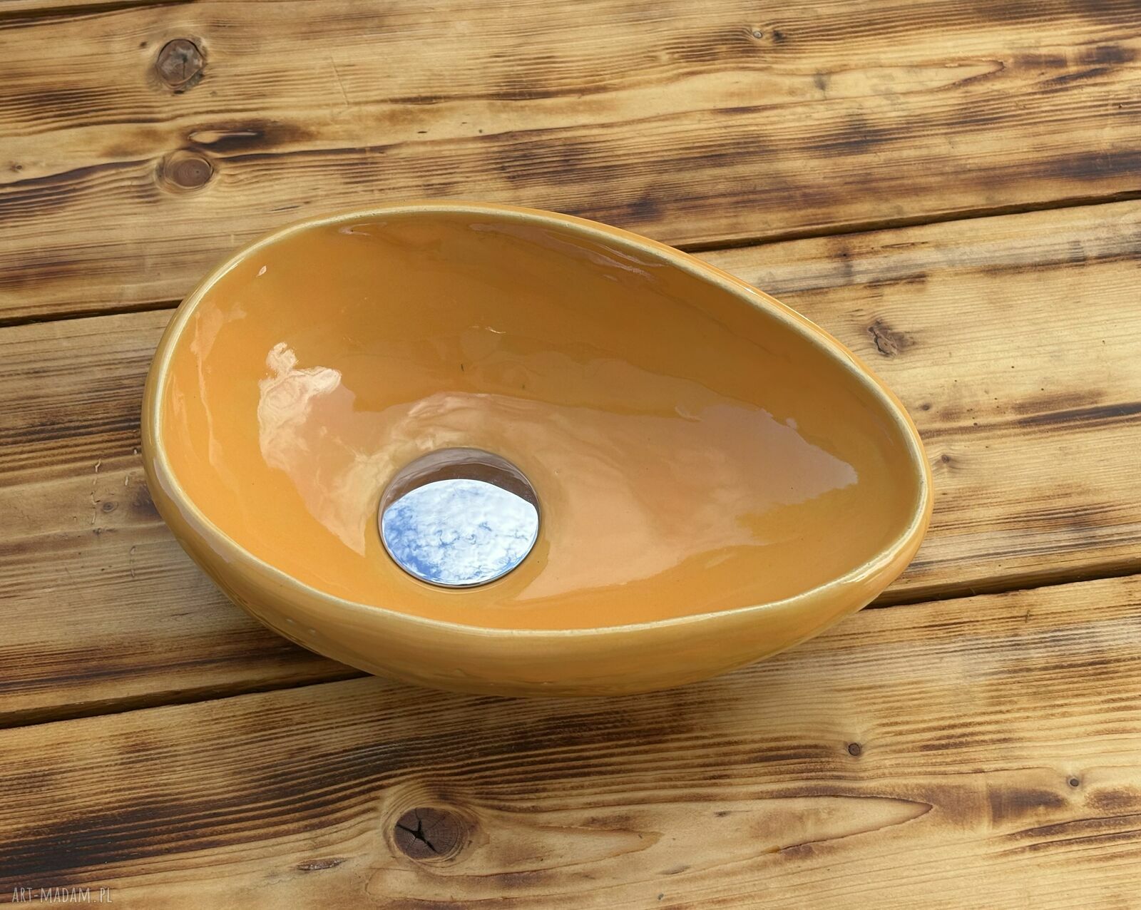 Mała pomarańczowa umywalka ceramiczna nablatowa - ręcznie robiona