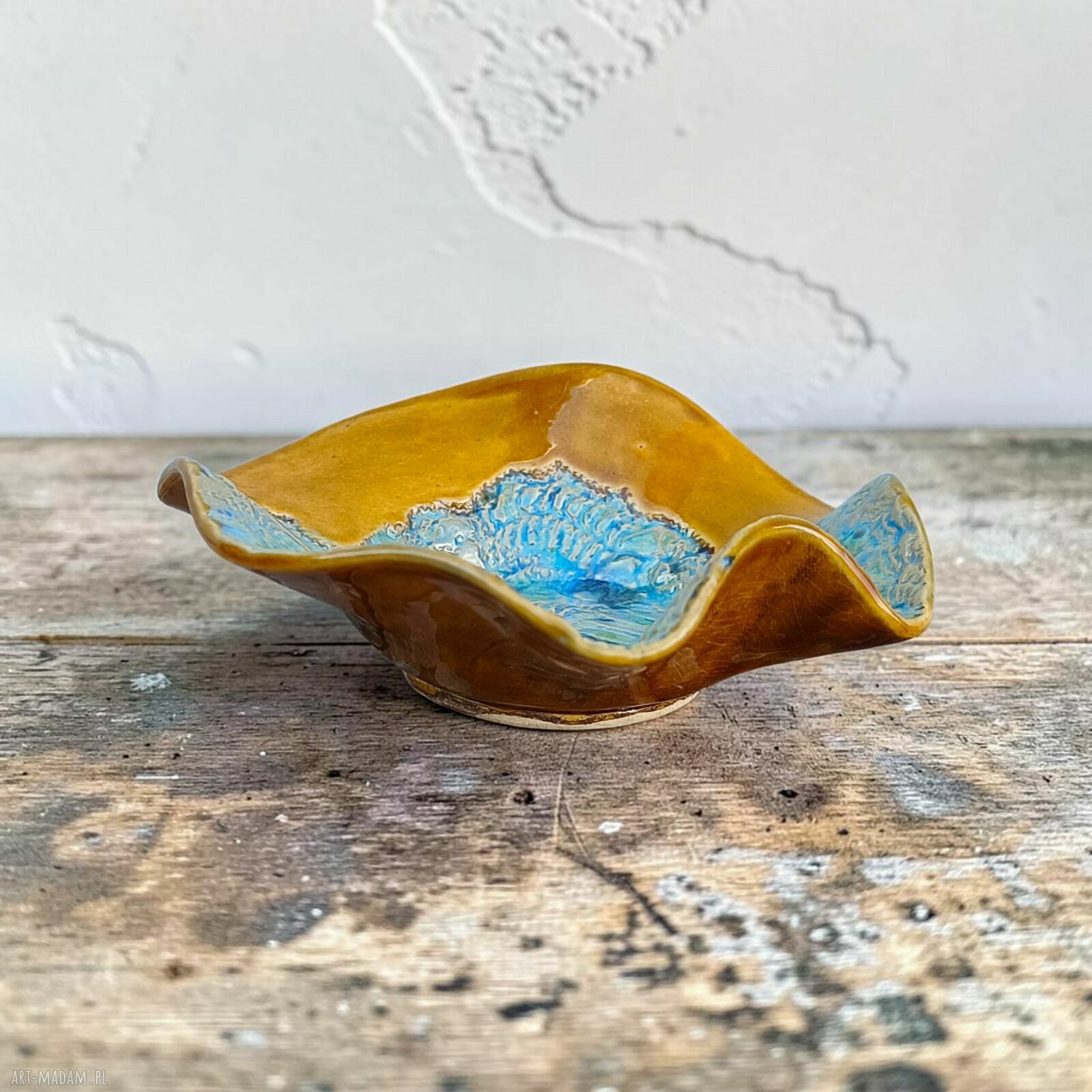 Mała patera ceramiczna ręcznie robiona