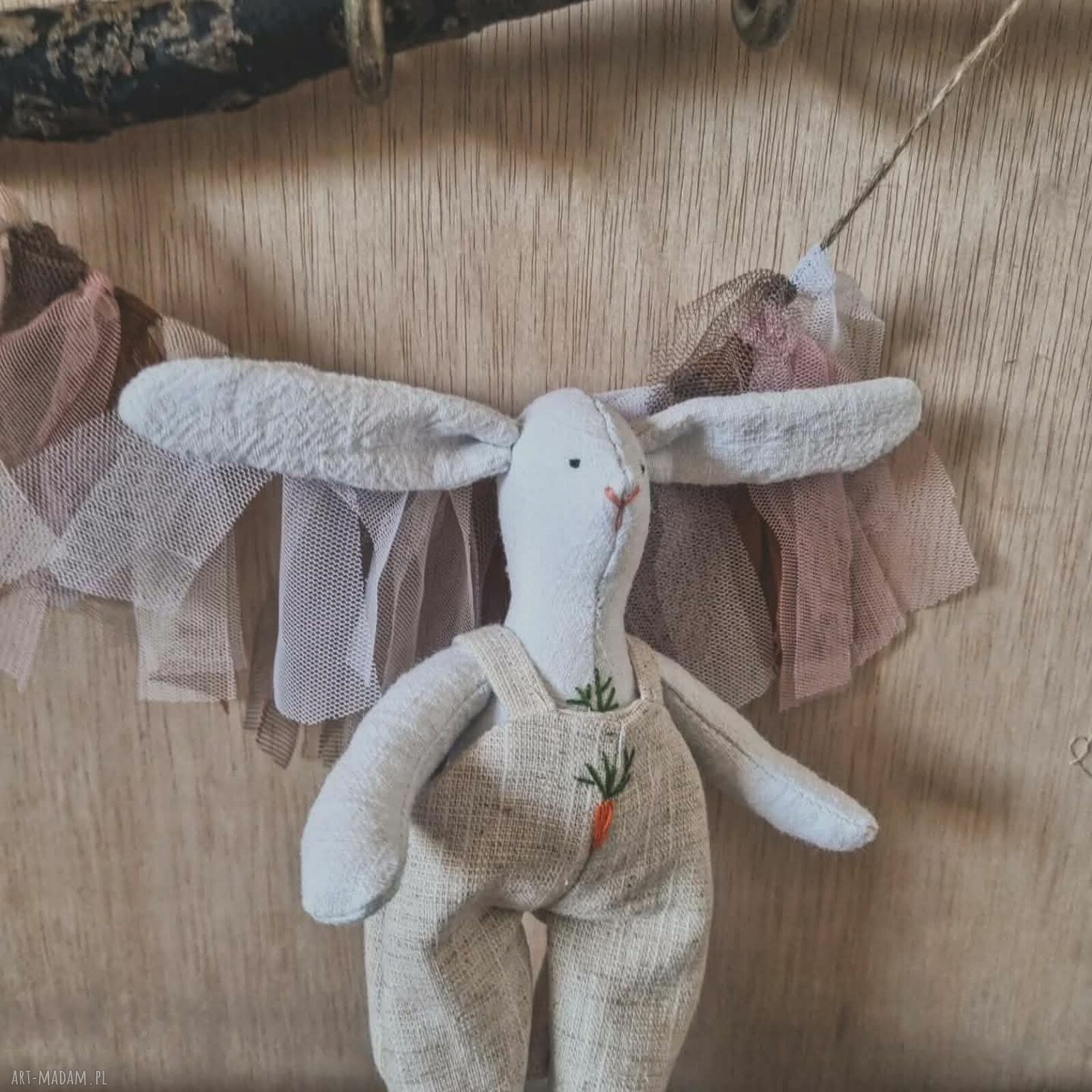 Mała przytulanka w pudełeczku - królik na baby shower