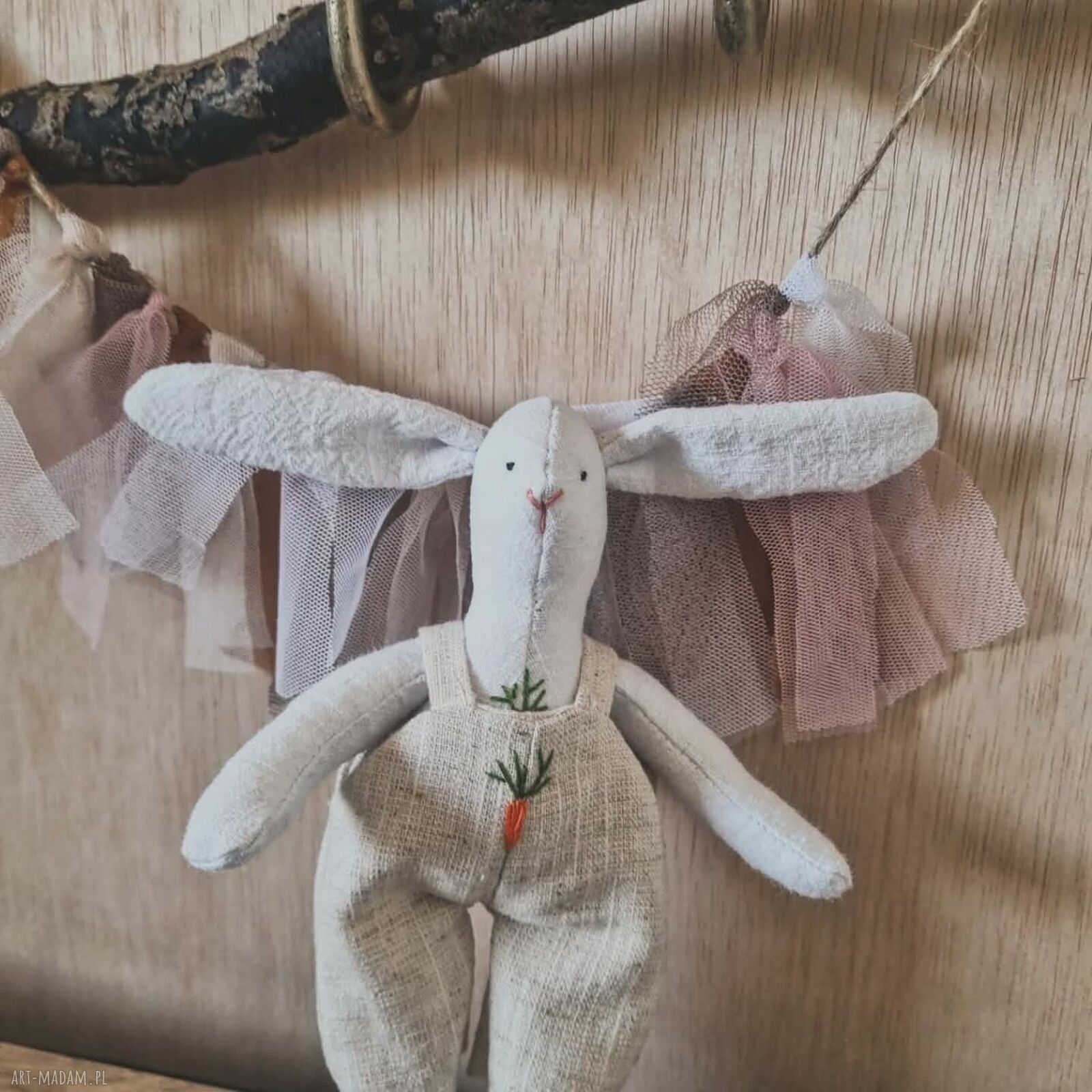 Mała przytulanka w pudełeczku - królik na baby shower