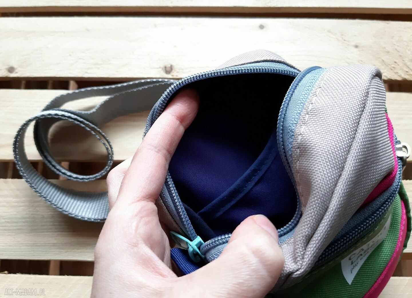 Mała saszetka na telefon i drobiazki - kolorowa torebka handmade