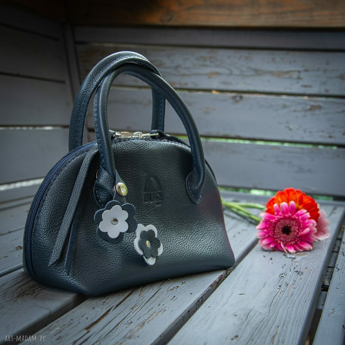 Mała granatowa torebka skórzana na ukos (crossbody) LadyBuQ Art