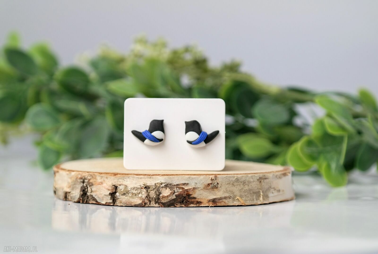 Kolczyki sroki z kobaltową wstążką - mini sztyfty handmade