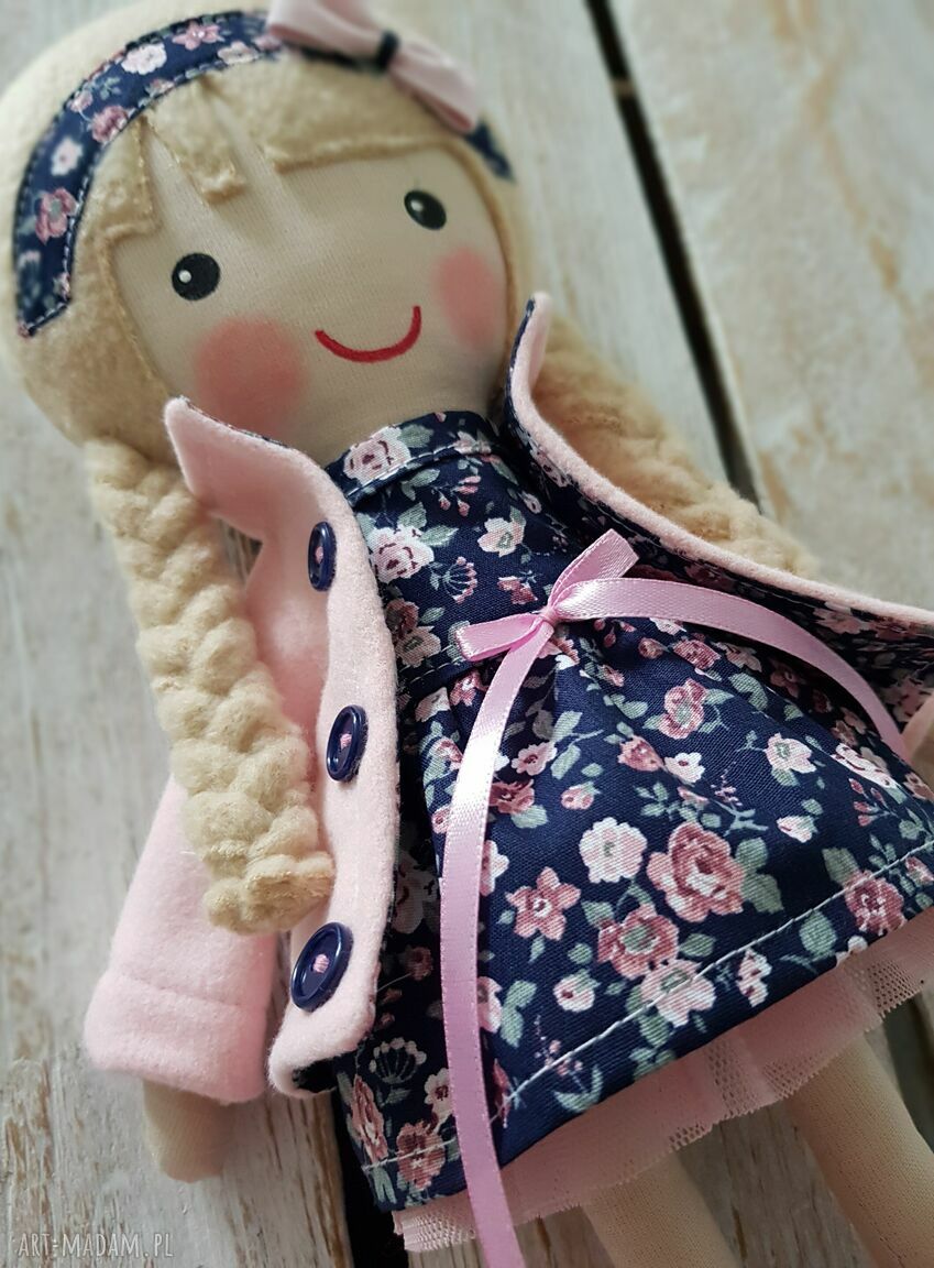Malowana lala nela