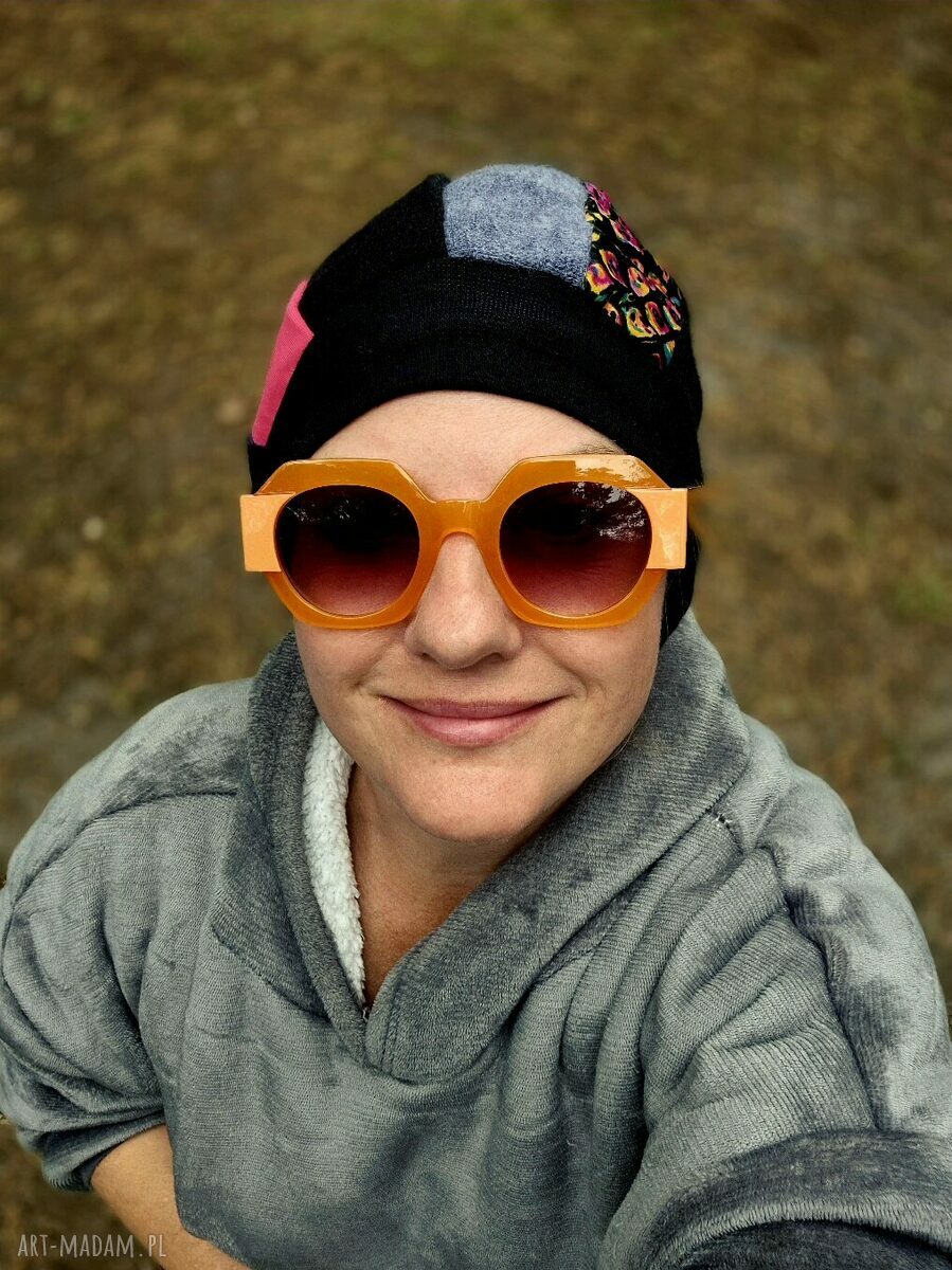 Czapka unisex Smerfetka patchworkowa na podszewce - ręcznie robiona