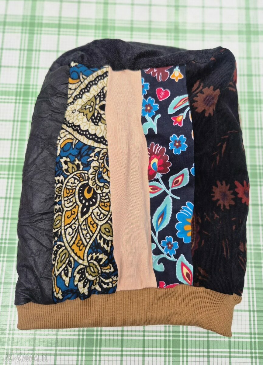 Malownicza czapka patchworkowa unisex na rower z podszewką Smerfetka - ręcznie szyta