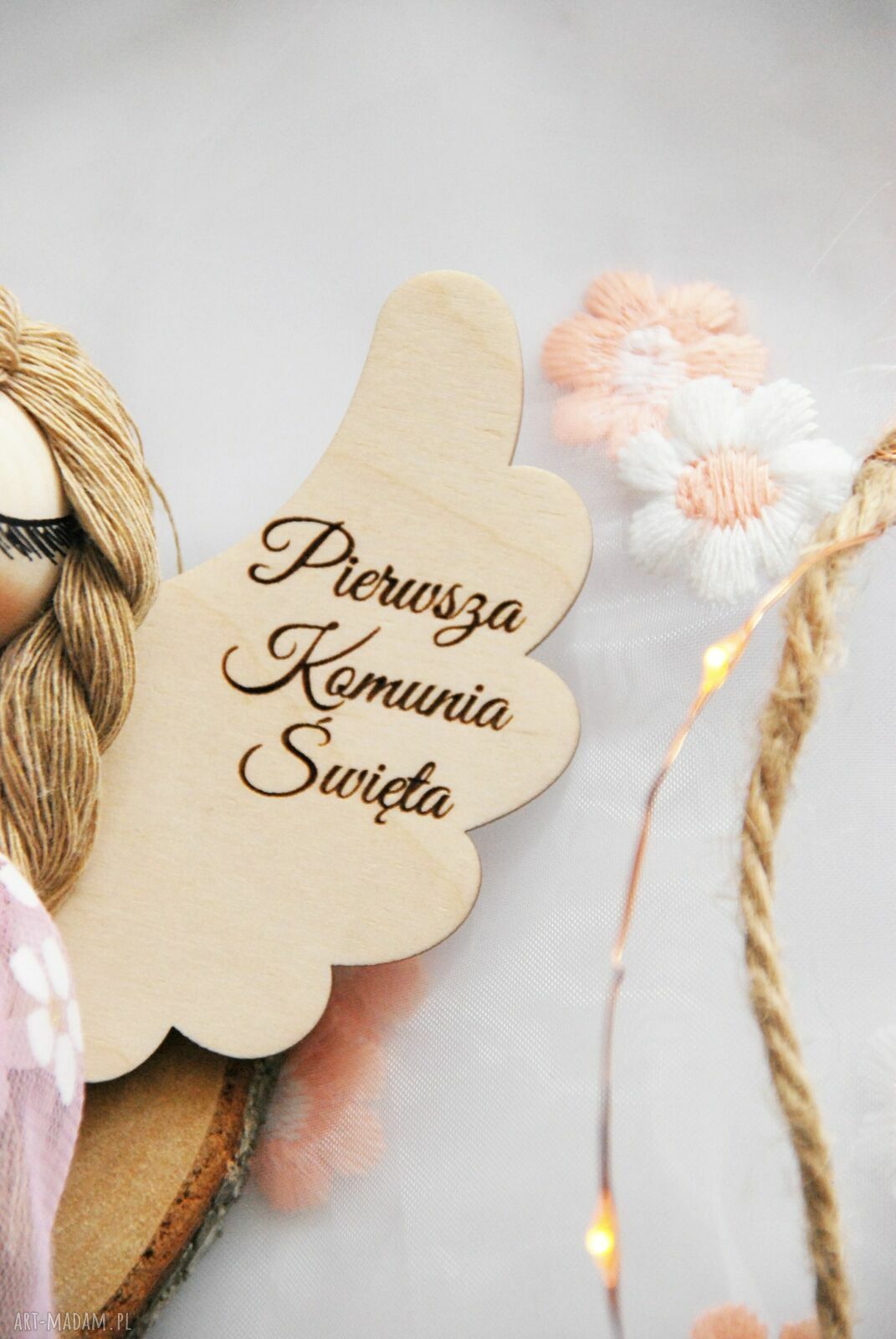 Mały anioł stróż dla dziewczynki na komunię - pamiątka komunijna