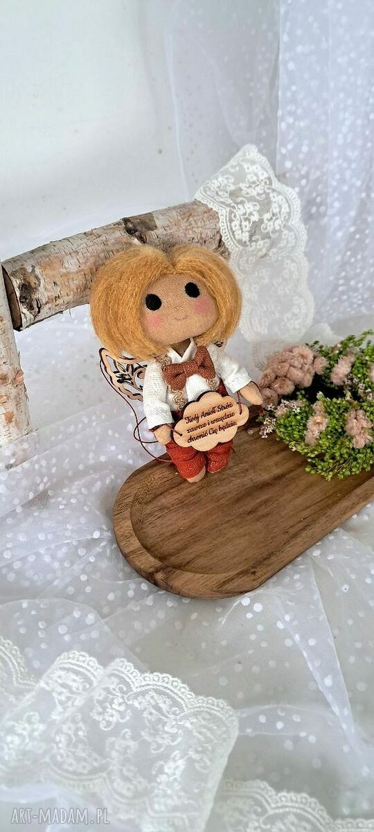 Mały aniołek stróż dla chłopca - ręcznie szyty prezent na chrzest i Dzień Chłopaka