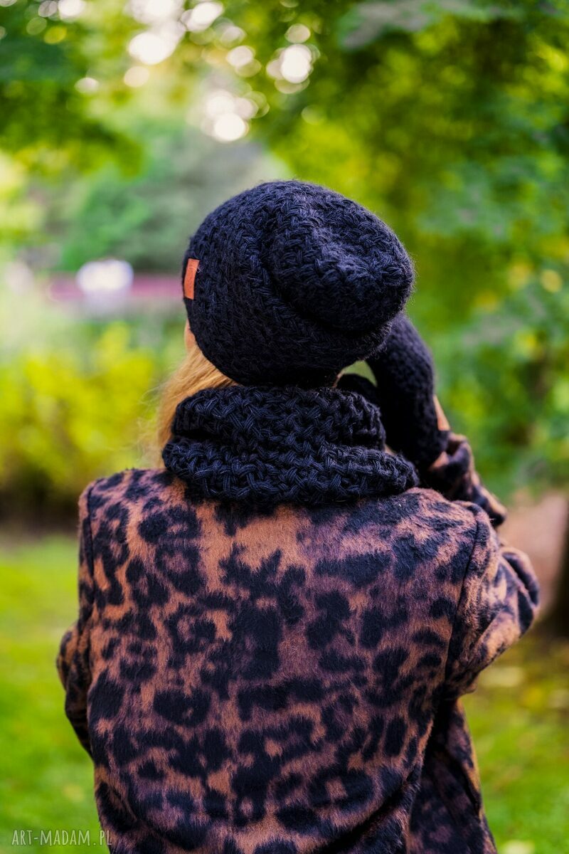 Mały komin MERINO „Czarny” - elegancki damski buff