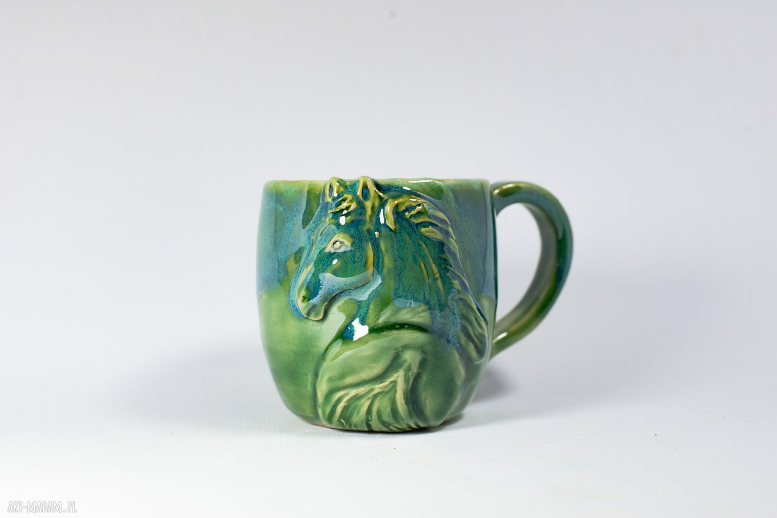 Mały kubek z koniem Wiosna 250 ml - rękodzieło ceramiczne w zieleni