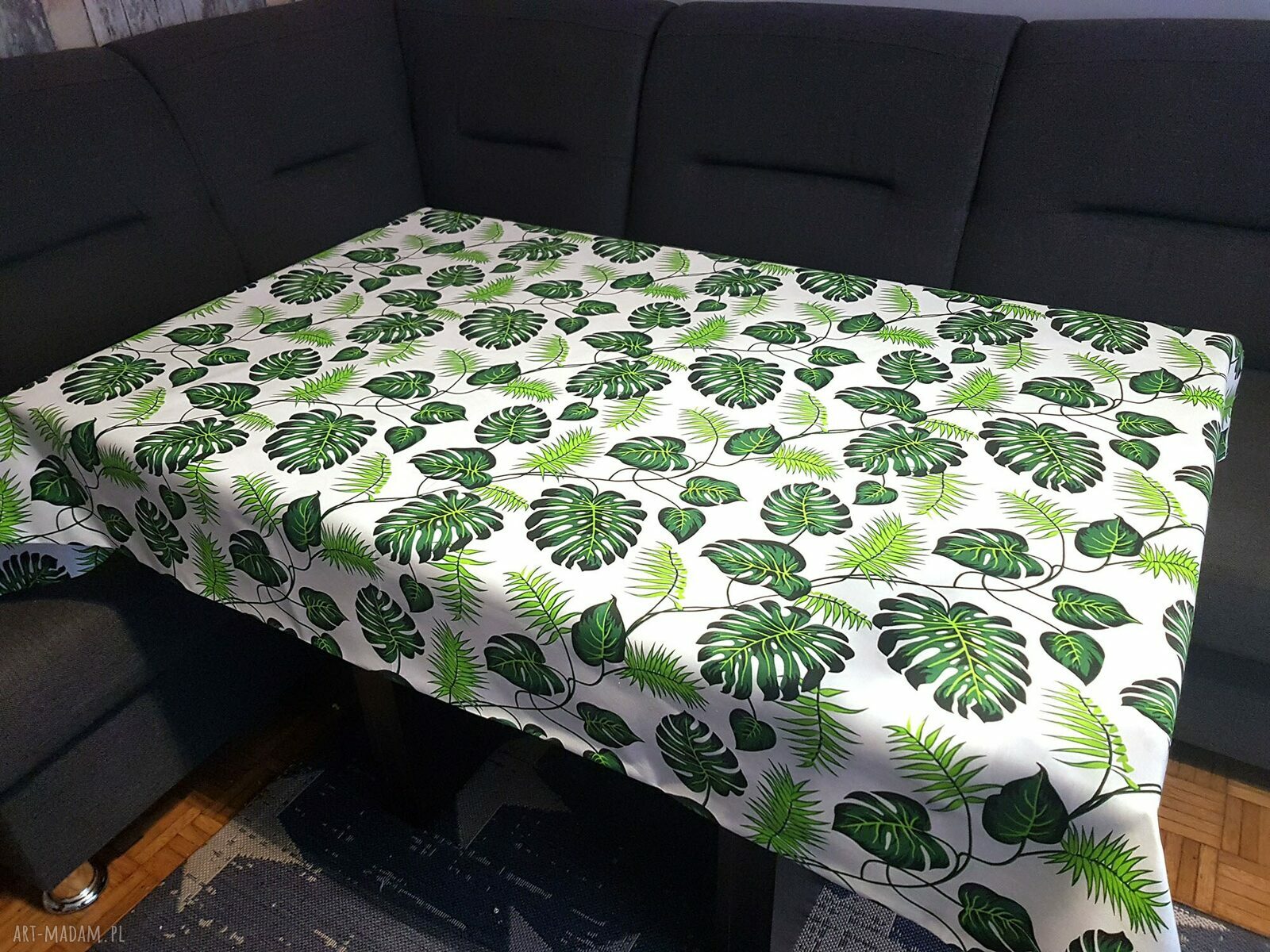 Mały obrus w duże liście palmy monstery 90x140cm