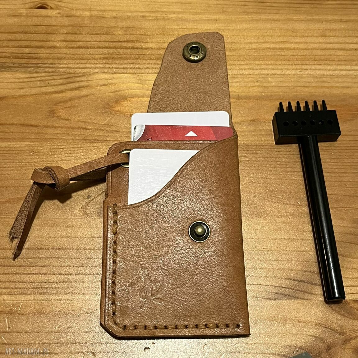 portfele: Mały portfel skórzany brązowy ręcznie uszyty na karty. Autorskie