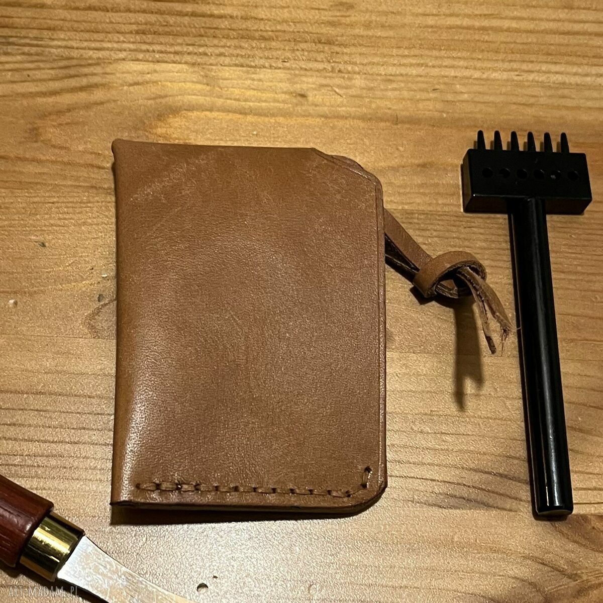 portfele: Mały portfel skórzany brązowy ręcznie uszyty na karty. Autorskie