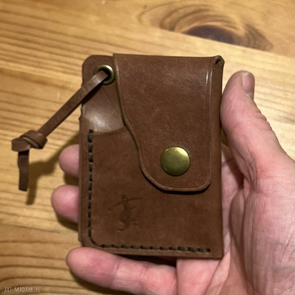 Mały portfel skórzany ciemno brązowy ręcznie uszyty karty