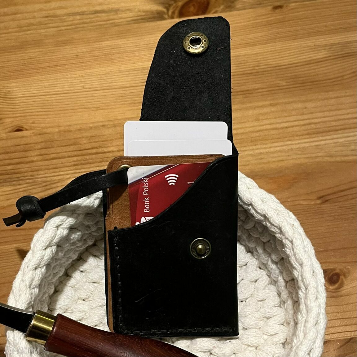 portfele: Mały portfel skórzany czarno brązowy ręcznie uszyty na karty. Autorskie