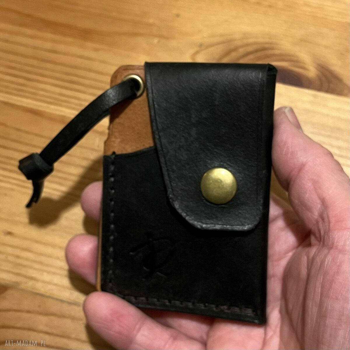 portfele: Mały portfel skórzany czarno brązowy ręcznie uszyty na karty. Autorskie