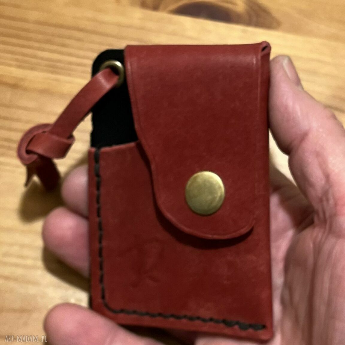 Mały portfel skórzany czerwono czarny ręcznie uszyty karty