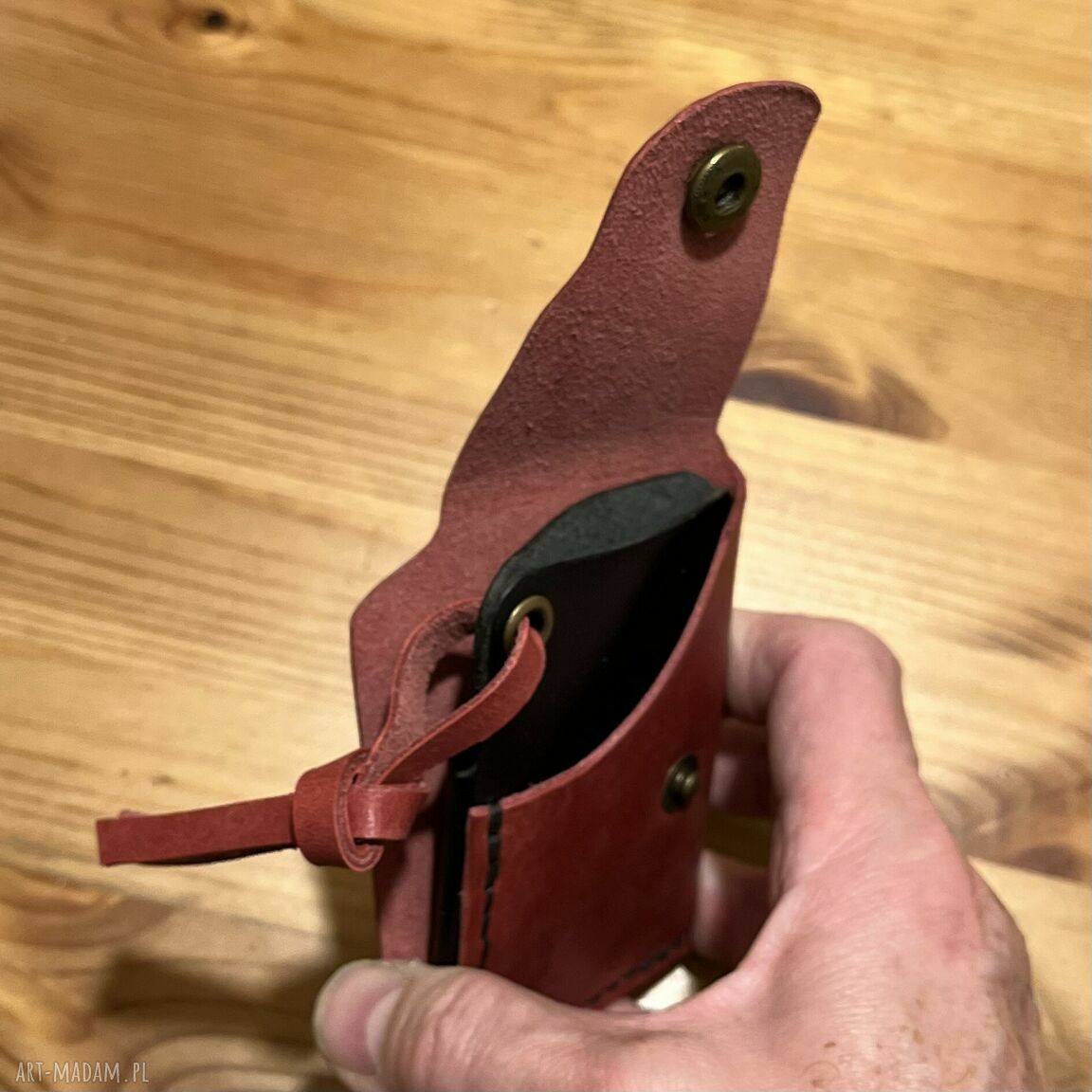 portfele: Mały portfel skórzany czerwony ręcznie uszyty na karty. Hand Made