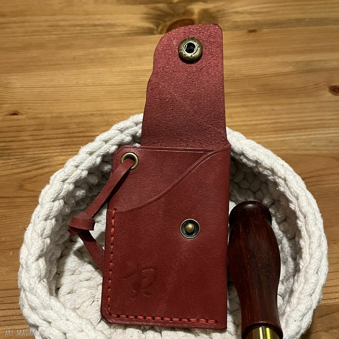 portfele: Mały portfel skórzany czerwony ręcznie uszyty na karty. Hand Made