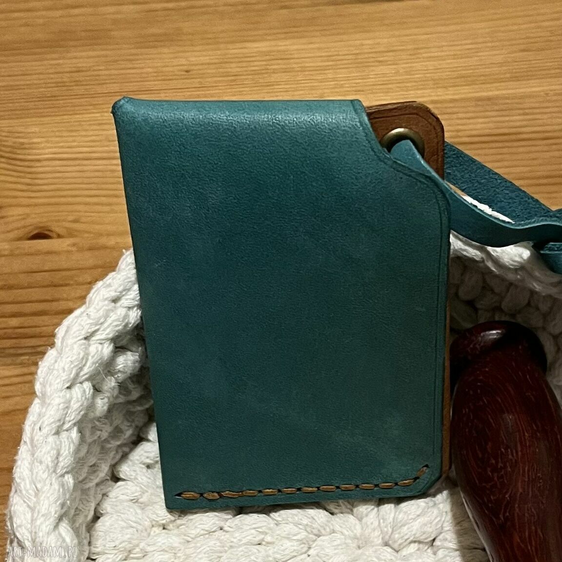 portfele: Mały portfel skórzany turkusowo brązowy ręcznie uszyty na karty. Autorskie