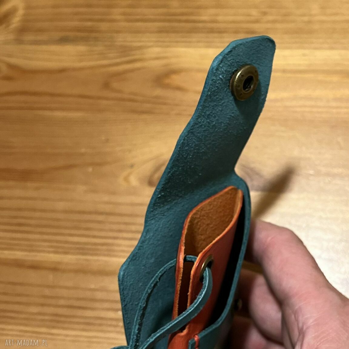 portfele: Mały portfel skórzany turkusowo brązowy ręcznie uszyty na karty. Autorskie