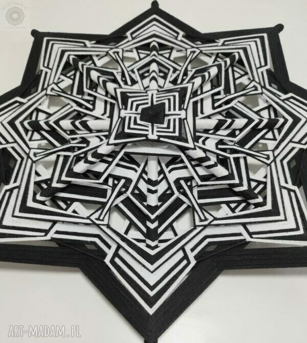 Mandala Żywioły - Metal i Woda (50x50 cm) - czarno-biała dekoracja 100% ręcznie robiona