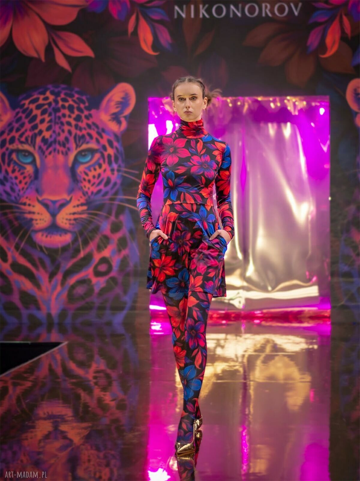 Marta Flower Power - sukienka mini z golfem i kieszeniami