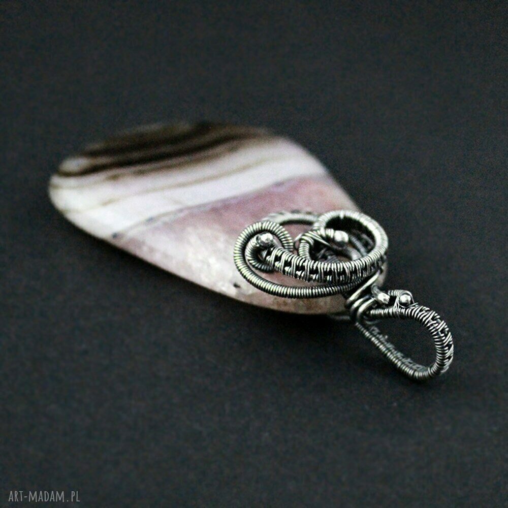 Marylin - wisiorek z chalcedonu w srebrze (wire wrapping)