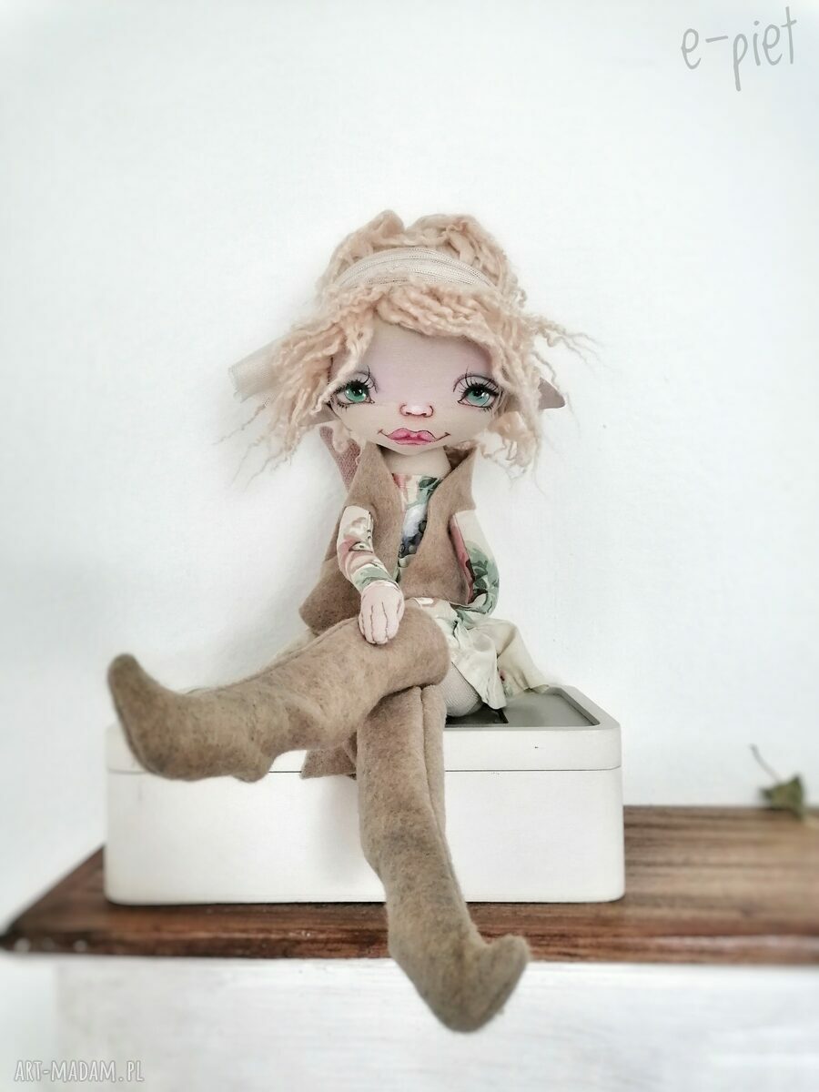 Marysieńka Niedzisiejsza e-piet - kolekcjonerska elfka z tkaniny 40 cm